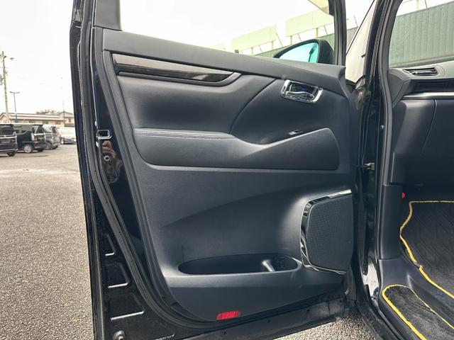 ヴェルファイア ２．５Ｚ　Ａエディション　ゴールデンアイズ　アルパイン後席モニター＆アルパイン１１型ナビ　フルセグＴＶ　バックカメラ　レーダークルコン　両側電動スライドドア　電動リアゲート　ハーフレザーシート　Ｂｌｕｅｔｏｏｔｈ　ビルトインＥＴＣ　クルコン（15枚目）