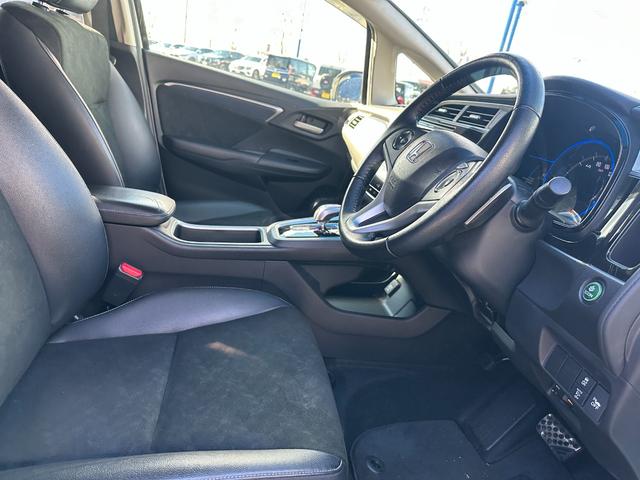 シャトル ハイブリッドX 純正ナビ Bluetoothオーディオ フルセグTV バックカメラ ステアリングスイッチ オートクルーズコントロール 衝突被害軽減ブレーキ LEDヘッドライト ハーフレザーシート ETC(11枚目)