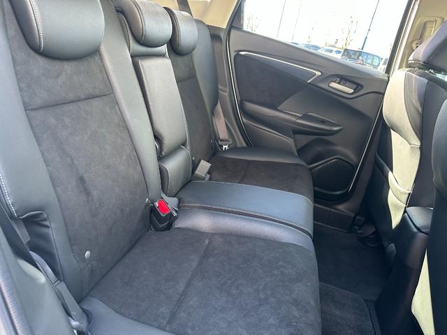 シャトル ハイブリッドX 純正ナビ Bluetoothオーディオ フルセグTV バックカメラ ステアリングスイッチ オートクルーズコントロール 衝突被害軽減ブレーキ LEDヘッドライト ハーフレザーシート ETC(15枚目)