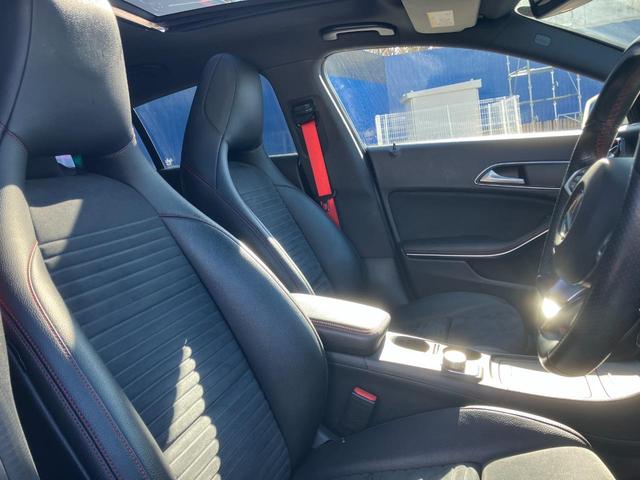 ＣＬＡクラス シューティングブレーク ＣＬＡ２５０シュポルト４マチックシュティングブレーク　パノラミックスライディングルーフ　レーダーセーフティ　ハーフレザーシート　シートヒーター　電動リアゲート　アンビエントライト　純正ＨＤＤナビ　Ｂｌｕｅｔｏｏｔｈ接続　フルセグＴＶ　リアビューカメラ（30枚目）