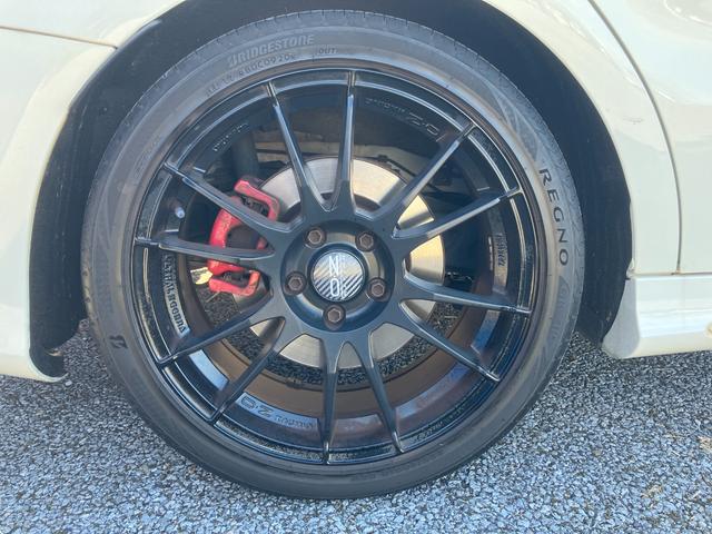 ＣＬＡクラス シューティングブレーク ＣＬＡ２５０シュポルト４マチックシュティングブレーク　パノラミックスライディングルーフ　レーダーセーフティ　ハーフレザーシート　シートヒーター　電動リアゲート　アンビエントライト　純正ＨＤＤナビ　Ｂｌｕｅｔｏｏｔｈ接続　フルセグＴＶ　リアビューカメラ（54枚目）