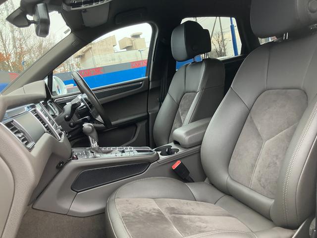 �������̂��q�l�����ɃI�����C�����k���s���Ă���܂��B���₢���킹�ɂĂ��\���t�����������I