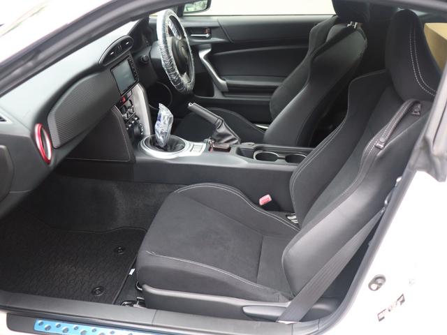 ８６ ＧＴ　Ｅ型　ジムカーナ仕様　クスコ１．５ｗａｙＬＳＤ　車高調　強化マウント　前後ジムカーナ用ブレーキパッド　ナビＴＶ　バックカメラ　ＥＴＣ　スロコン　スマートキー　オートエアコン　ＬＥＤライト（13枚目）