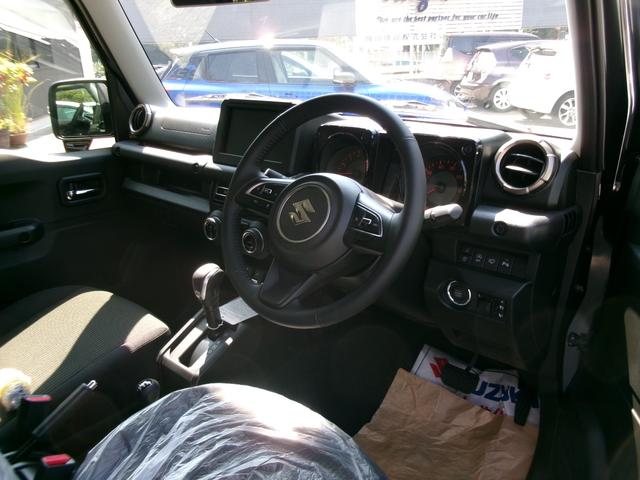 ジムニー XC 届出済未使用車 LEDヘッドライト スズキセーフティサポート コーナーセンサー シートヒーター ステアリングスイッチ クルコン スマートキー オートエアコン オートハイビーム ターボ 4WD(9枚目)