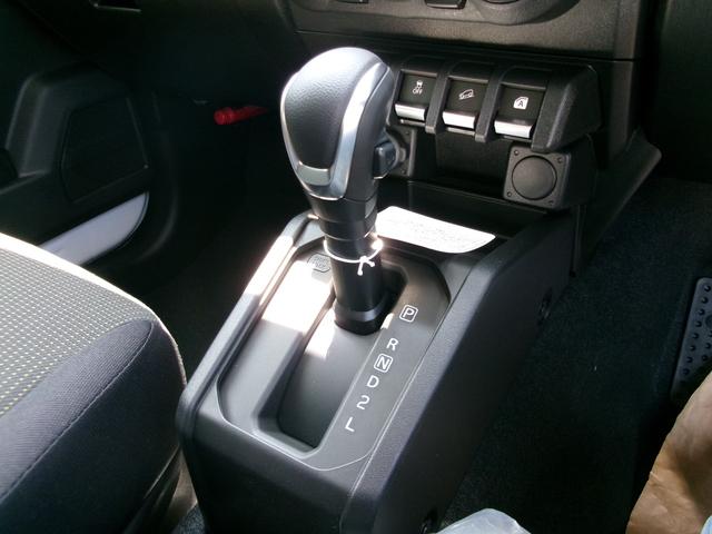 ジムニー XC 届出済未使用車 LEDヘッドライト スズキセーフティサポート コーナーセンサー シートヒーター ステアリングスイッチ クルコン スマートキー オートエアコン オートハイビーム ターボ 4WD(10枚目)