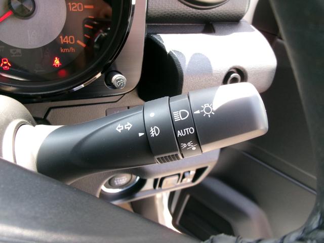 ジムニー XC 届出済未使用車 LEDヘッドライト スズキセーフティサポート コーナーセンサー シートヒーター ステアリングスイッチ クルコン スマートキー オートエアコン オートハイビーム ターボ 4WD(18枚目)
