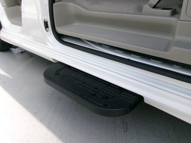 エブリイワゴン ＰＺターボスペシャル　ハイルーフ　届出済未使用車　純正ディスプレイオーディオ　バックカメラ　両側電動スライドドア　ＬＥＤヘッドライト　オートステップ　シートヒーター　スマートキー　ステアリングスイッチ　衝突軽減ブレーキ（24枚目）