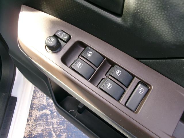 タンク X S 純正ナビ バックカメラ スマートアシストII スマートキー2個 電動スライドドア オートライト ステアリングスイッチ ビルトインETC アイドリングストップ 社外14インチアルミホイール(16枚目)