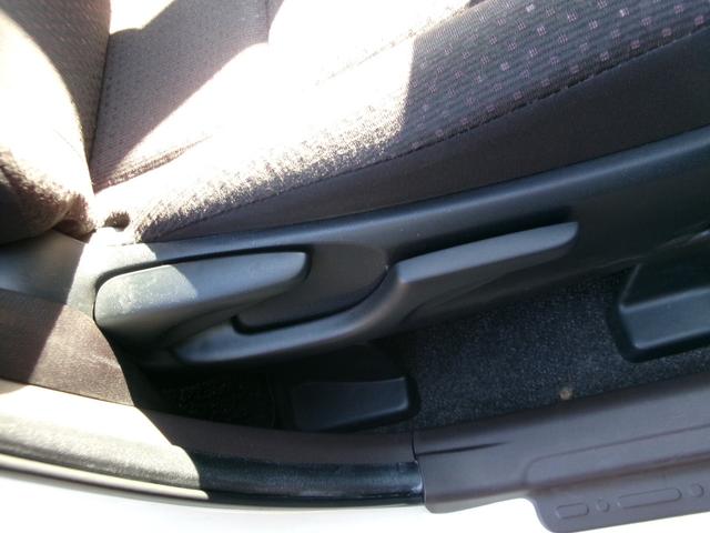 ポルテ Ｆ　純正ナビ　スマートキー　電動スライドドア　ドラレコ前後　アームレスト　フォグライト　ステアリングスイッチ　横滑り防止装置　ＢＴオーディオ　ワンセグテレビ（17枚目）