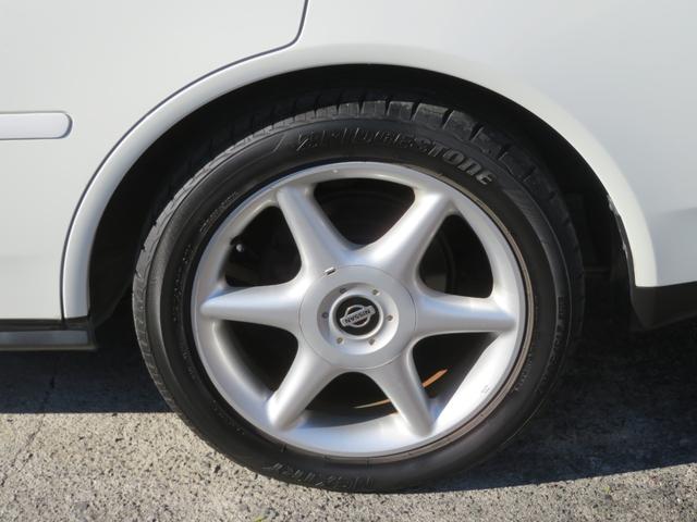 300TX グランツーリスモ /純正DVDマルチナビ/純正17インチアルミ/フルノーマル車/パワーシート/禁煙車/記録簿付/(5枚目)