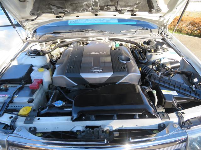 300TX グランツーリスモ /純正DVDマルチナビ/純正17インチアルミ/フルノーマル車/パワーシート/禁煙車/記録簿付/(9枚目)