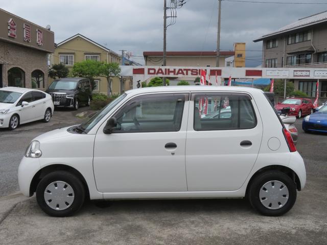 エッセ エコ　／ワンオーナー車／５速マニュアル車／フル装備／フルノーマル車／禁煙車／記録簿付／修復歴なし／（4枚目）