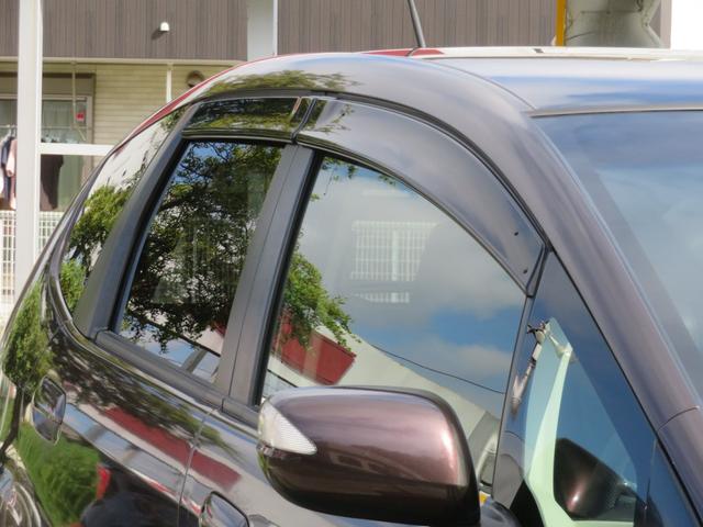 フィットハイブリッド ＸＨセレクション　ファインスタイル　／ワンオーナー車／ＨＩＤヘッドライト／純正フルセグＴＶ付９インチナビ／バックカメラ付／ＥＴＣ付／スマートキー・プッシュスタート／禁煙車／記録簿付／修復歴なし／（24枚目）