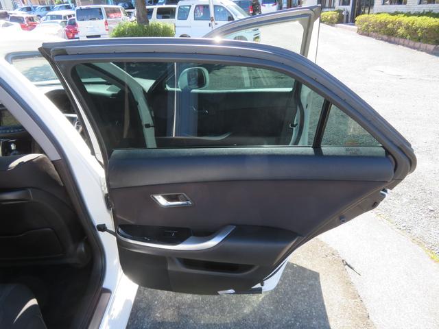 クラウン 2.5アスリート /後期型/純正フルセグTV付HDDナビ・バックカメラ付/HIDヘッドライト/純正エアロパーツ付/純正18インチアルミ付/ローダウン・RSRダウンサス/スマートキー・プッシュスタートエンジン/禁煙車/(36枚目)