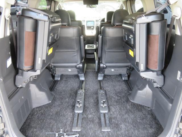 アルファード 240S タイプゴールド /後期型/7人乗り/両側パワースライドドア/パワーバックドア/ハーフレザーシート/純正フルセグTV付ナビ・バックカメラ付/リアフリップダウンモニター付/HIDヘッドライト/禁煙車/修復歴なし/記録簿付(24枚目)