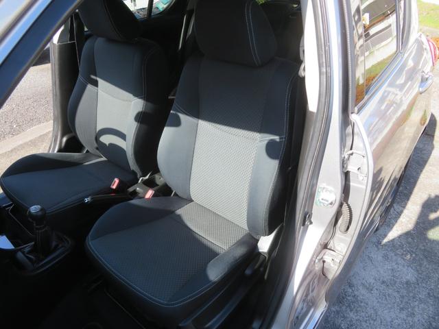 スイフト ＲＳ　／５速マニュアル車／ＨＩＤヘッドライト／純正エアロパーツ／スマートキー・プッシュスタート／ＥＴＣ付／禁煙車／（16枚目）