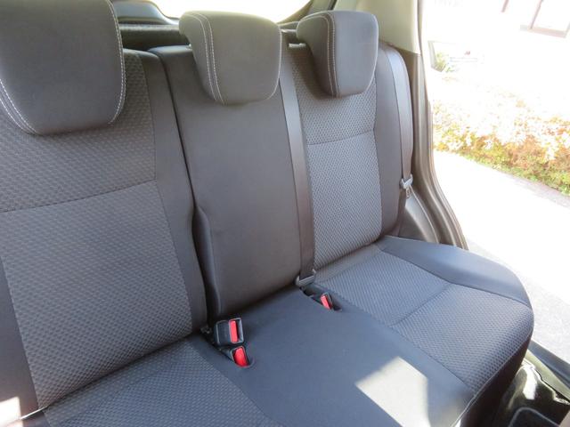 スイフト ＲＳ　／５速マニュアル車／ＨＩＤヘッドライト／純正エアロパーツ／スマートキー・プッシュスタート／ＥＴＣ付／禁煙車／（29枚目）