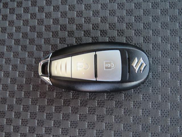 スイフト ＲＳ　／５速マニュアル車／ＨＩＤヘッドライト／純正エアロパーツ／スマートキー・プッシュスタート／ＥＴＣ付／禁煙車／（38枚目）