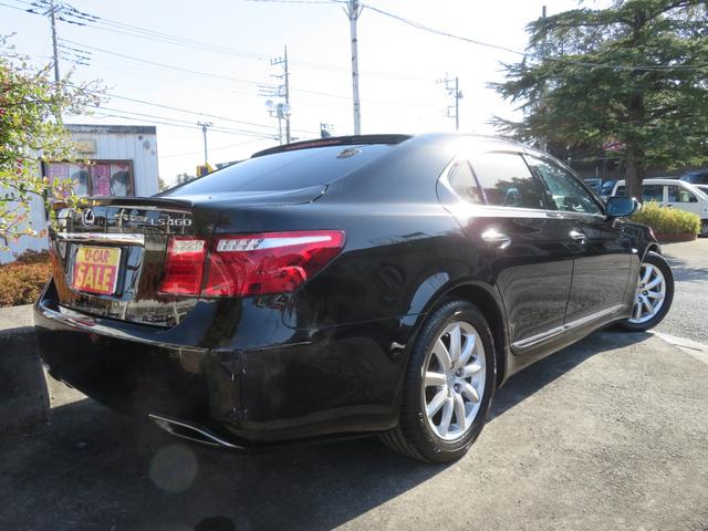 LS LS460 バージョンU Iパッケージ /プリクラッシュセーフティーシステム/レーダークルーズコントロール/純正地デジ付HDDナビ/リアエンターテインメントシステム/本革/サンルーフ付/パワートランク/HIDヘッドライト/禁煙車/修復歴なし(2枚目)