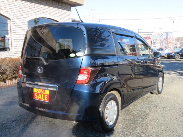 フリードスパイク Ｇ　ジャストセレクション　ワンオーナー車／両側パワースライドドア／左パワースライドドア付／ＨＩＤヘッドライト／社外フルセグＴＶ付ナビ／バックカメラ付／ドライブレコーダー・ＥＴＣ付／禁煙車／記録簿付／修復歴なし／（2枚目）