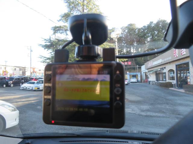 フリードスパイク Ｇ　ジャストセレクション　ワンオーナー車／両側パワースライドドア／左パワースライドドア付／ＨＩＤヘッドライト／社外フルセグＴＶ付ナビ／バックカメラ付／ドライブレコーダー・ＥＴＣ付／禁煙車／記録簿付／修復歴なし／（17枚目）