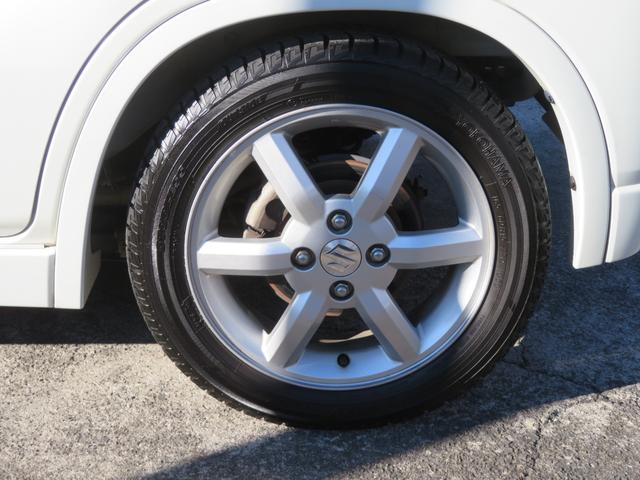 �����̂P�T�C���`�A���~�z�C�[������������Ă��܂��B�^�C���̍a�������Ղ�I