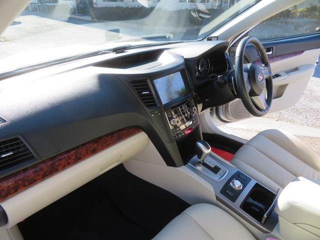 �_�b�V���{�[�h���N���[�j���O�ς݂łƂĂ��Y��ɕۂ���Ă��܂��B