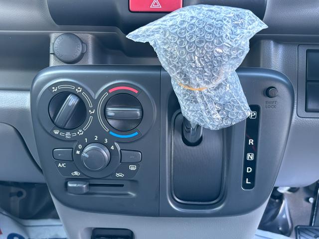 エブリイ ＰＡリミテッド　ハイルーフ　セーフティサポート　キーレス　パワーウインドー　スモークガラス（13枚目）