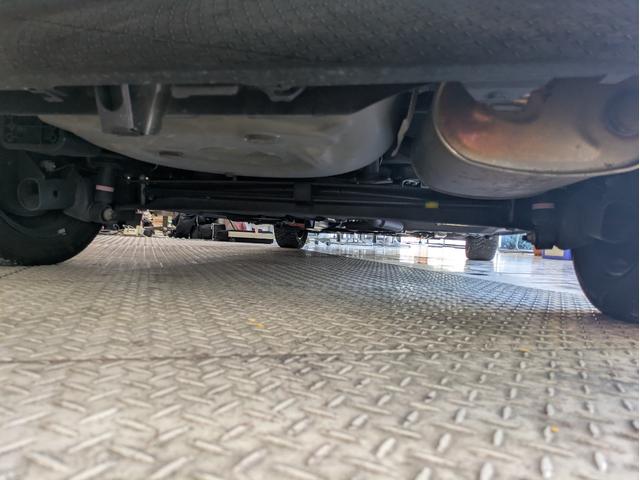 シエンタ ハイブリッドＸ　電動スライドドア　７人乗り　ＬＥＤヘッドライト　ナビ　バックカメラ　フルセグＴＶ視聴可能　ドライブレコーダー　コーナーセンサー（12枚目）