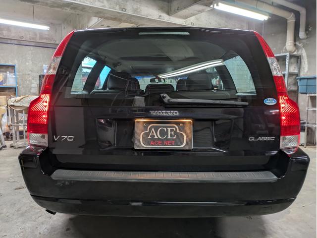 Ｖ７０ クラシック　サンルーフ　レザーシート　ＨＩＤヘッドライト　シートヒータ　メモリ付きパワーシート（8枚目）