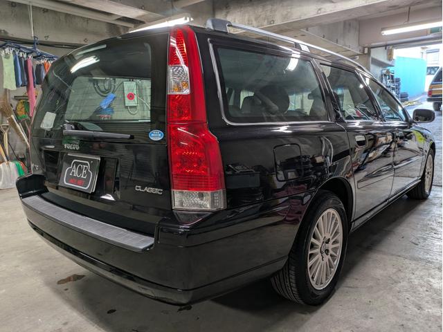 Ｖ７０ クラシック　サンルーフ　レザーシート　ＨＩＤヘッドライト　シートヒータ　メモリ付きパワーシート（9枚目）