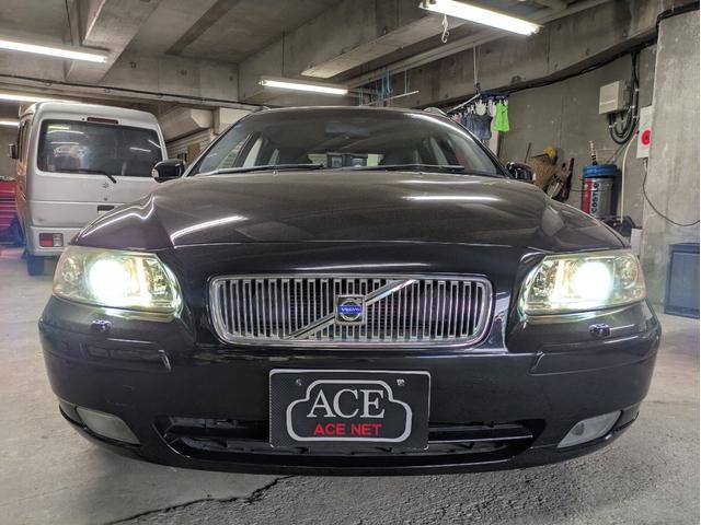 Ｖ７０ クラシック　サンルーフ　レザーシート　ＨＩＤヘッドライト　シートヒータ　メモリ付きパワーシート（14枚目）