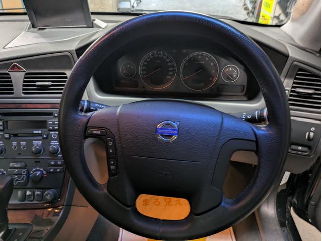 Ｖ７０ クラシック　サンルーフ　レザーシート　ＨＩＤヘッドライト　シートヒータ　メモリ付きパワーシート（22枚目）