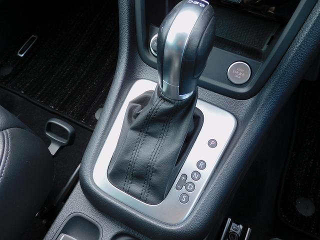 シャラン ＴＤＩ　ハイライン　後期・ＡＣＣ・両側パワースライド・純正ナビＴＶ・バックカメラ・Ｂｌｕｅｔｏｏｔｈ・スマートキー・ＨＩＤライト・純正１７インチＡＷ・コーナーセンサー・Ｈレザー・シートヒーター・パワーバックドア（38枚目）