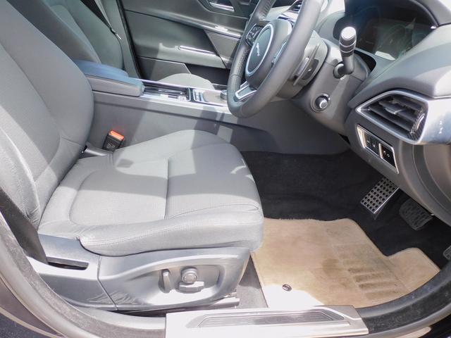 ＸＥ ＸＥ　ピュア　ＡＣＣ・ＭＥＲＩＤＩＡＮサウンド・ナビＴＶ・バックカメラ・バーチャルコックピット・Ｂｌｕｅｔｏｏｔｈ・スマートキー・社外１８インチＡＷ・コーナーセンサー・ＨＩＤライト・パワーシート・ＥＴＣ（48枚目）