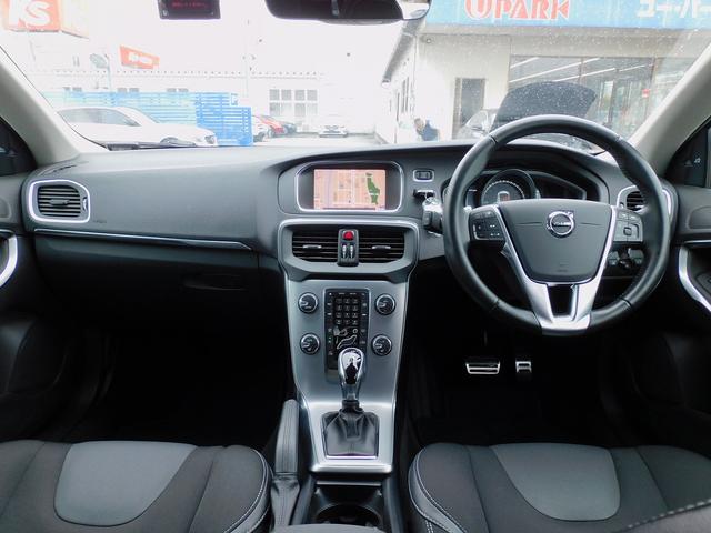 VOLVO V40 D4 DYNAMIC EDITION