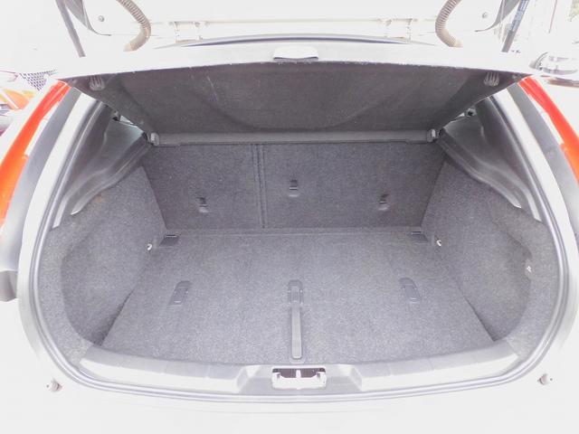 VOLVO V40 D4 DYNAMIC EDITION