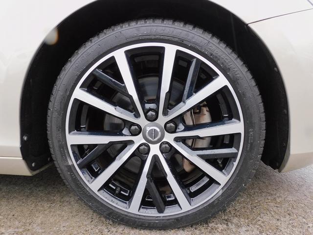 VOLVO V40 D4 DYNAMIC EDITION