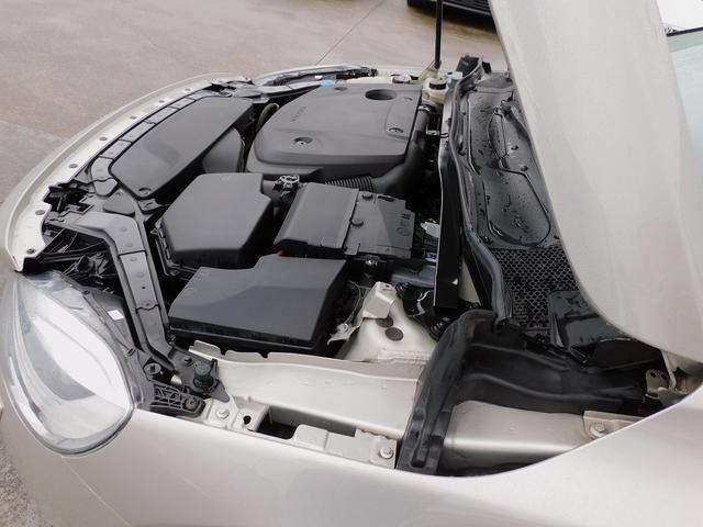 VOLVO V40 D4 DYNAMIC EDITION