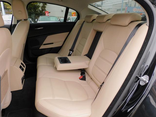 XE XE プレステージ ACC・本革シート・純正ナビTV・バックカメラ・Bluetooth・MERIDIANサウンド・純正18インチAW・コーナーセンサー・HIDライト・パワートランク・ベンチレーションシート・パークアシスト(7枚目)