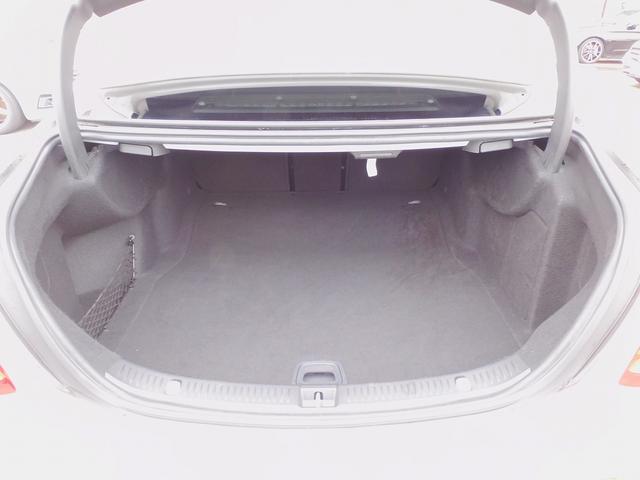 Eクラス E400 4マチック エクスクルーシブ 1オーナー・レーダーセーフティP・黒革シート・純正ナビTV・全周囲カメラ・CarPlay・Bluetooth・キーレスゴー・純正18AW・コーナーセンサー・パワートランク・LEDライト・2.0ETC(11枚目)