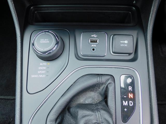 ジープ・チェロキー ロンジチュード ローンチエディション 後期・限定200台・ACC・黒革シート・ナビTV・バックカメラ・CarPlay・ETC・純正17インチAW・コーナーセンサー・LEDライト・パワーバックドア・シートヒーター・レーンキープ・BSM(13枚目)