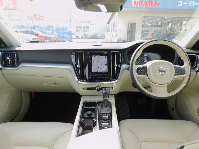 S60 T4 モメンタム インテリセーフ・本革シート・ナビTV・全周囲カメラ・CarPlay・Bluetooth・コーナーセンサー・純正17インチAW・LEDライト・シートヒーター・スマートキー・Pアシスト・レーンキープ(3枚目)