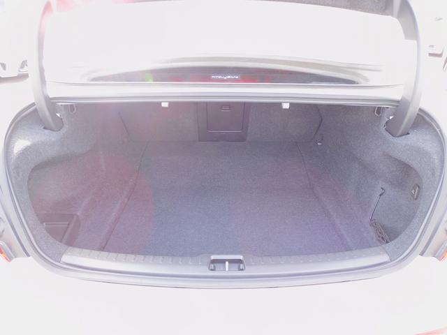 S60 T4 モメンタム インテリセーフ・本革シート・ナビTV・全周囲カメラ・CarPlay・Bluetooth・コーナーセンサー・純正17インチAW・LEDライト・シートヒーター・スマートキー・Pアシスト・レーンキープ(10枚目)