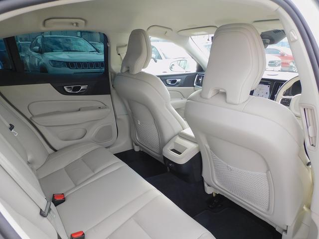 S60 T4 モメンタム インテリセーフ・本革シート・ナビTV・全周囲カメラ・CarPlay・Bluetooth・コーナーセンサー・純正17インチAW・LEDライト・シートヒーター・スマートキー・Pアシスト・レーンキープ(41枚目)