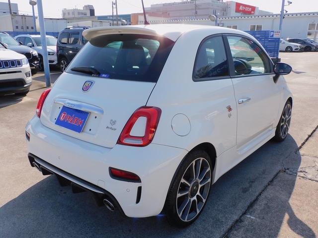 アバルト595 ツーリズモ 赤革シート・ナビフルセグTV・Bluetooth・キーレスキー・HIDライト・ETC・リアコーナーセンサー・純正17インチAW・パドルシフト・革ステアリング・フロアマット・フォグライト(32枚目)