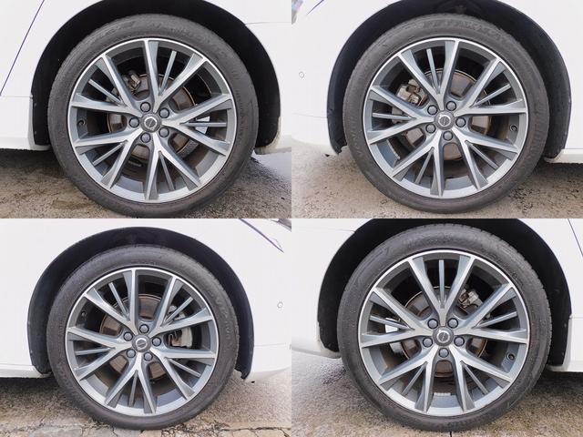 V90 D4 ノルディックエディション 限定60台・インテリセーフ・本革・サンルーフ・HUD・ナビTV・CarPlay・全周囲カメラ・コーナーセンサー・パワーバックドア・純正19インチAW・harman/kardonサウンド・ETC・USB(18枚目)