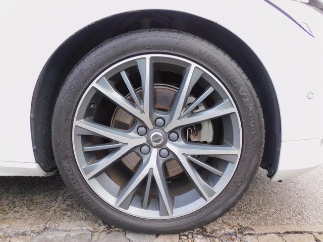 V90 D4 ノルディックエディション 限定60台・インテリセーフ・本革・サンルーフ・HUD・ナビTV・CarPlay・全周囲カメラ・コーナーセンサー・パワーバックドア・純正19インチAW・harman/kardonサウンド・ETC・USB(73枚目)