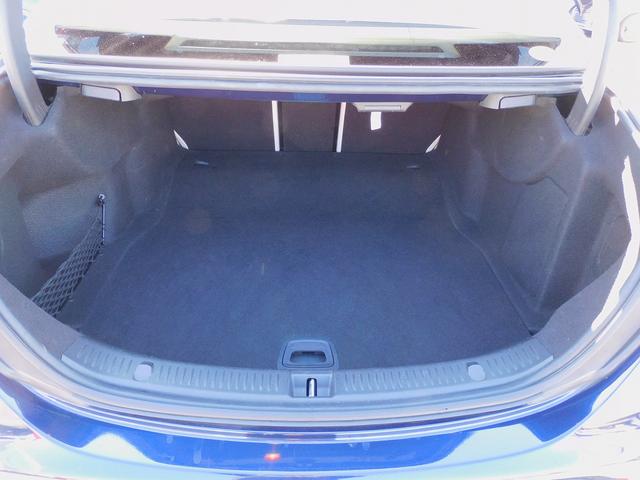 Eクラス E400 4マチック エクスクルーシブ レーダーセーフティP・本革シート・ナビTV・全周囲カメラ・CarPlay・HUD・2.0ETC・キーレスゴー・パワートランク・LEDライト・純正18インチAW・コーナーセンサー・アンビエント64色(11枚目)