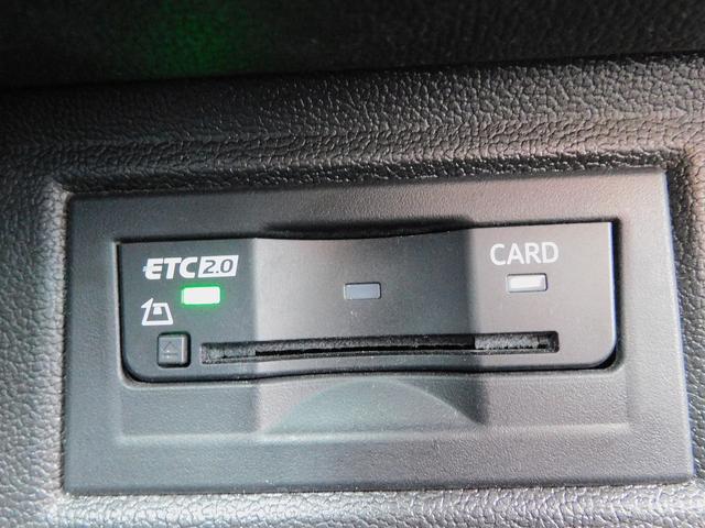 パサートヴァリアント TDIエレガンスライン ACC・Discover Pro・ナビTV・バックカメラ・CarPlay・2.0ETC・ハーフレザー・シートヒーター・LEDライト・コーナーセンサー・パワーバックドア・パーキングアシスト・USB(14枚目)